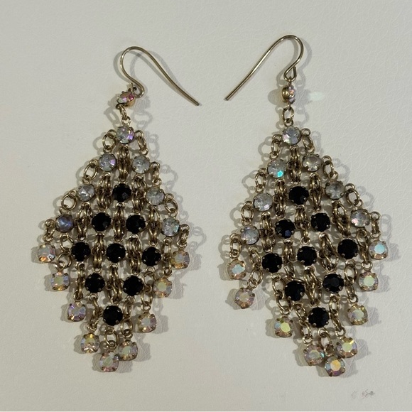 Black and clear rhinestones dangle earrings set in silver tone pierced ear #036 - Picture 5 of 7